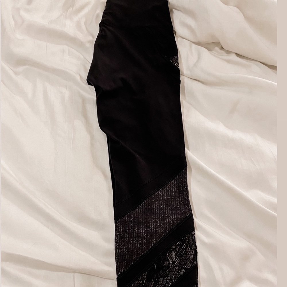 Lululemon Wunder Under Tight 25” Lace LUXTREME